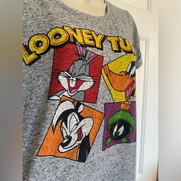 Looney Tunes Gray Graffic T-shirt Colorblock Small - Picture 2 of 4